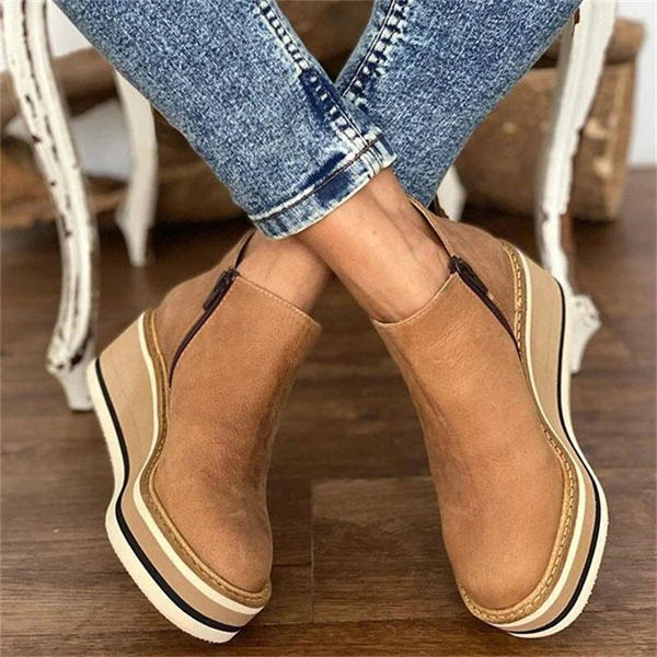 Adriana™ | Bota Elegante De Cuero Con Tacón Cómodo